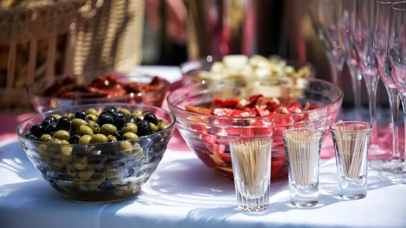 Odkryj bytomskie smaki – catering, dowóz i kulinarne doświadczenia